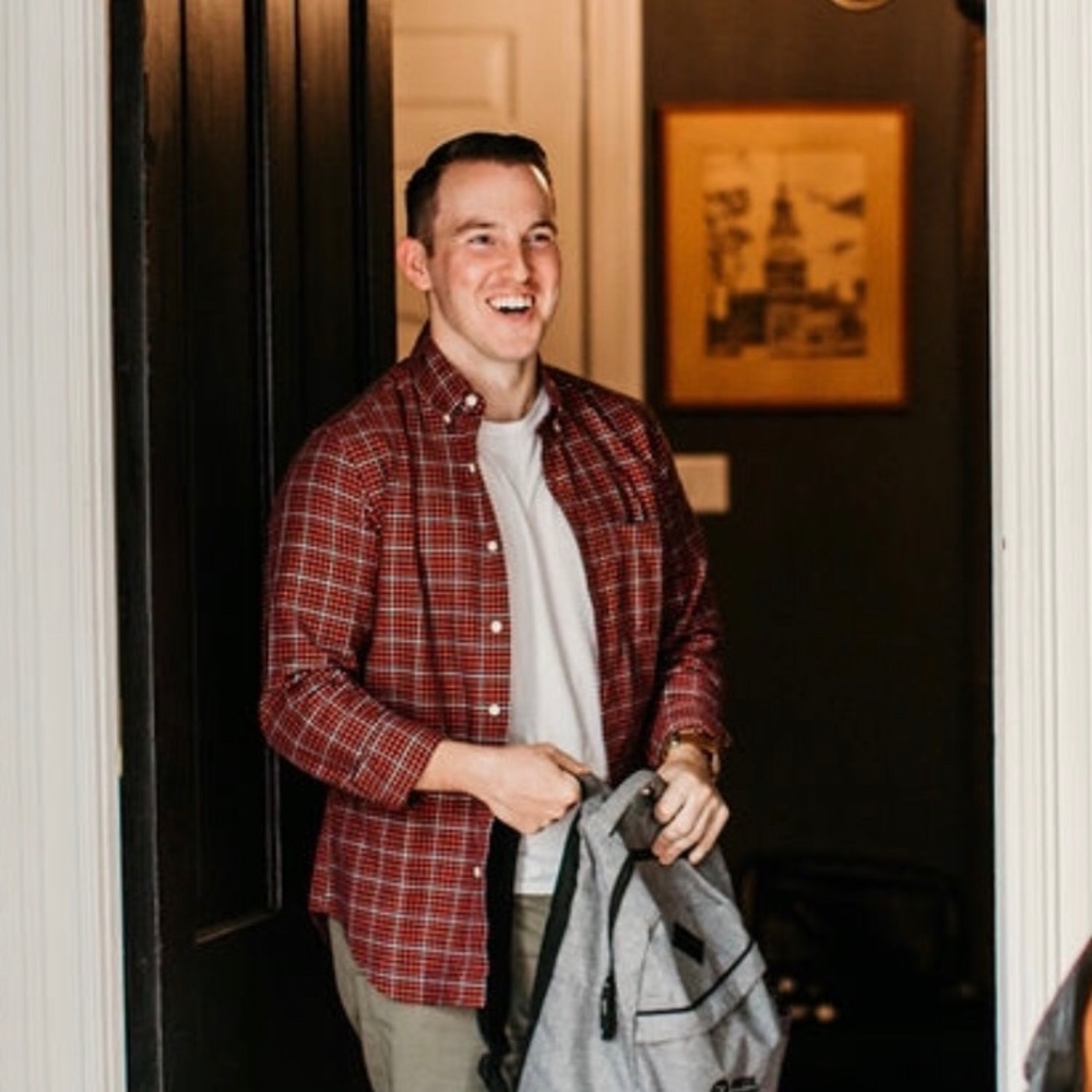 Meet your Posher, Troy